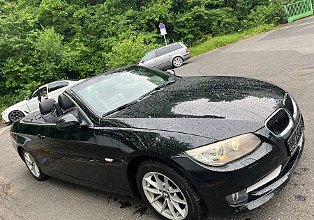 BMW 318i Cabrio *LEDER*TOP*TÜV NEU*