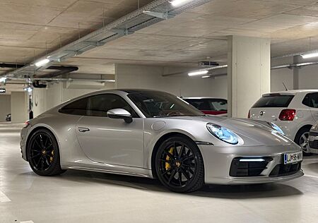 Porsche 992 Carrera 4S Coupé Carrera APPROVED