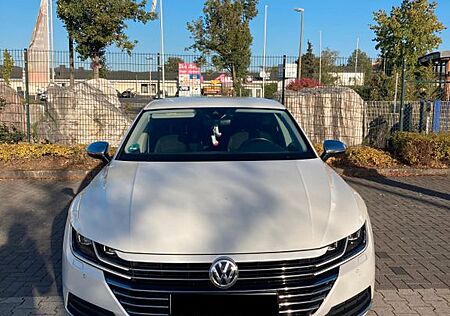 VW Arteon Volkswagen 2.0 TDI SCR DSG Elegance Elegance