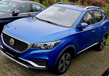 MG ZS 45kWh Luxury Tageszulassung Navi Leder Pano !