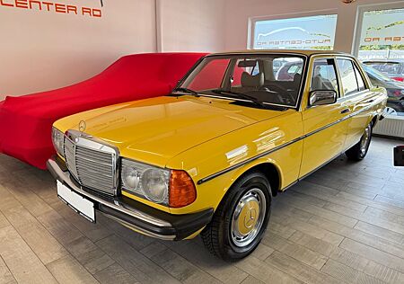 Mercedes-Benz 200 W123 Lim. Automatik |CLASSIC DATA 2+|H-ZULAS