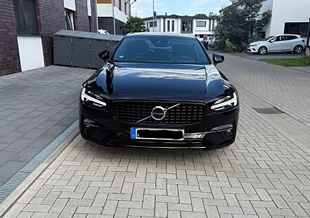 Volvo S90 D4