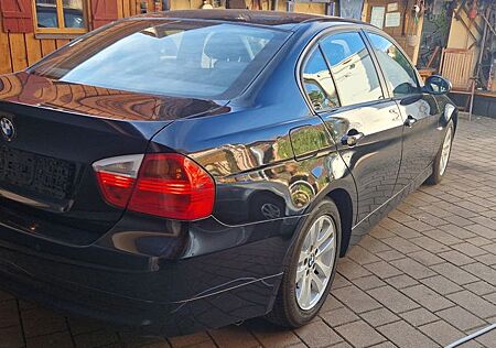 BMW 318i --Limousine--