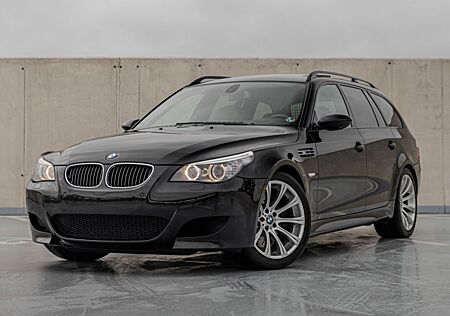 BMW M5 touring 5.0 V10