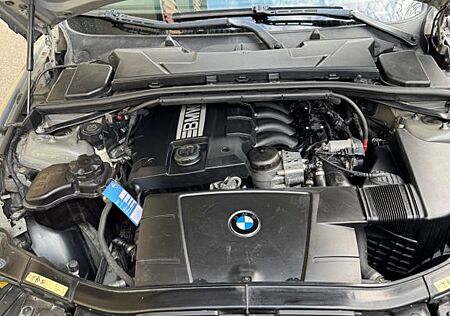 BMW 320i Coupe