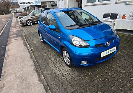 Toyota Aygo (X) Aygo AYGO CoolBlue aus 1. Hand
