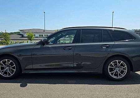 BMW 320 320dxDrive | Sport Line | Laserlicht | HUD | H&K