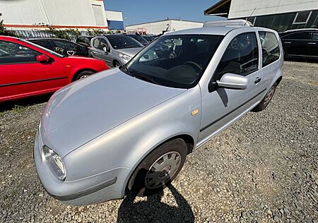 VW Golf Volkswagen 1.4 Basis