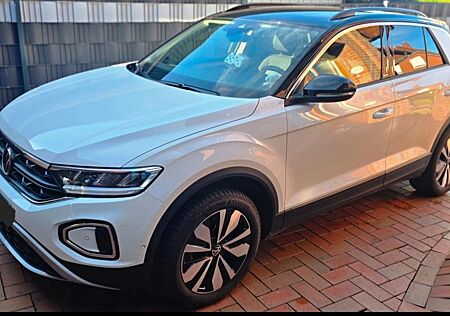 VW T-Roc Volkswagen 1.5 TSI OPF MOVE