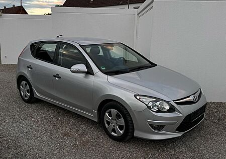Hyundai i30 Klima Sitzheizung nur 149tkm 1. Hand TÜV neu