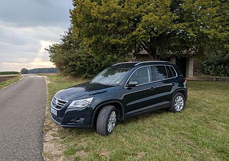 VW Tiguan Volkswagen 2.0 TDI 125kW 4MOTION Sport & Style S...