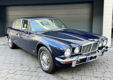 Jaguar XJ Autom VOLLAUSSTATTUNG|SAMMLUNG|H-ZULASSUNG