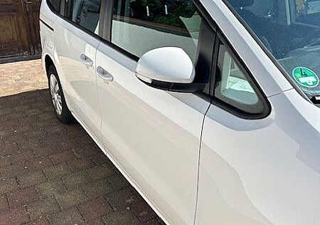 VW Sharan Volkswagen 2.0 TDI 85kW BlueMotion Tech Trendlin...