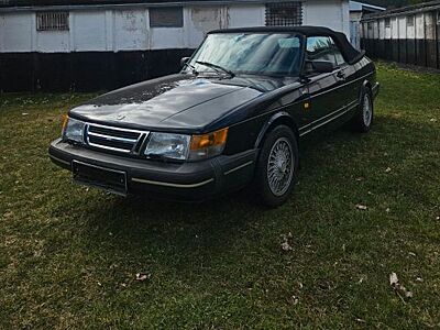 Saab 900