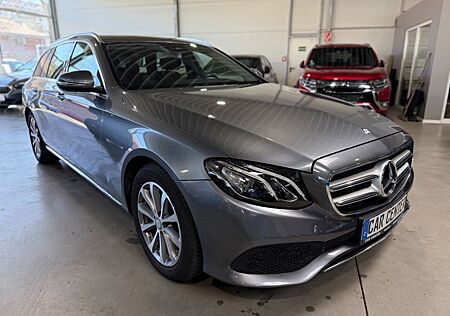 Mercedes-Benz E 250 T-Modell Navi|LED|Kamera|TotWinklLuft|GSD