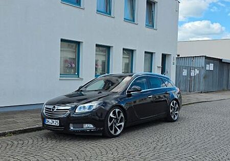 Opel Insignia Sports Tourer 2.0 CDTI ,Volleder,20zoll