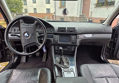 BMW 535i