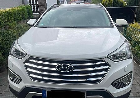 Hyundai Grand Santa Fe 2.2 CRDi 4WD Voll Aust.