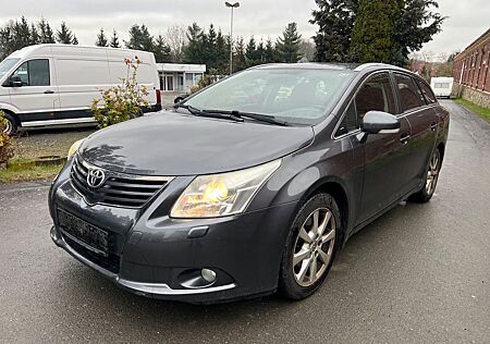 Toyota Avensis Kombi Sol*STANDHEIZUNG*RFK