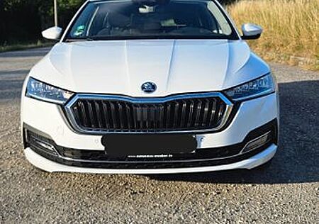 Skoda Octavia COMBI 2.0 TDI STYLE - 110kW