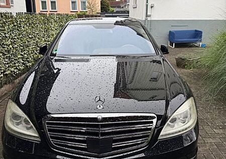 Mercedes-Benz S 500
