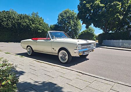 Opel Commodore