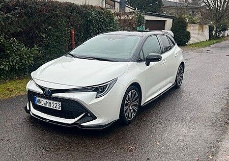 Toyota Corolla 2,0 Hybrid sehr guter Zustand