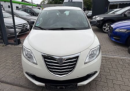 Lancia Ypsilon Platinum Teilleder 2.Hand Tuv neu
