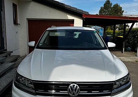 VW Tiguan Volkswagen 2.0 TDI SCR 140kW DSG 4MOT Comfortlin...
