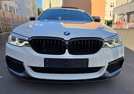 BMW 530d T M Paket M Performance Pano-HUD-360*-Spur