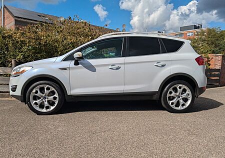 Ford Kuga 2,0 TDCi 4x4 Titanium Titanium