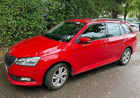 Skoda Fabia Combi 1.0 TSI Ambition SHZ SmartLink AHK
