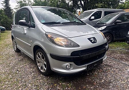 Peugeot 1007 Sport