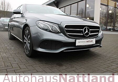 Mercedes-Benz E 300 e Lim. Avantgarde 9G-TRONIC RFK Navi 1.Hd.