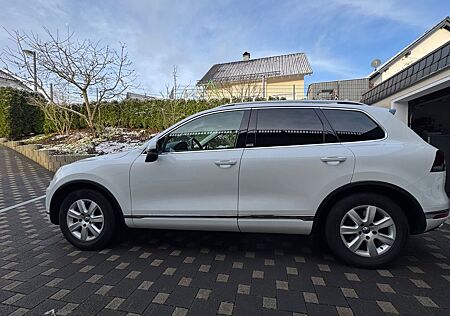 VW Touareg Volkswagen 3.0 V6 TDI SCR Tiptronic Executive E...