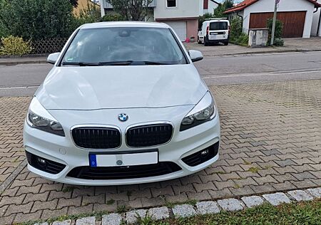 BMW 2er 220 Active Tourer 220d xDrive Sport Line