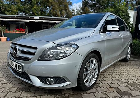 Mercedes-Benz B 200 B -Klasse Automatik PDC Standheizung