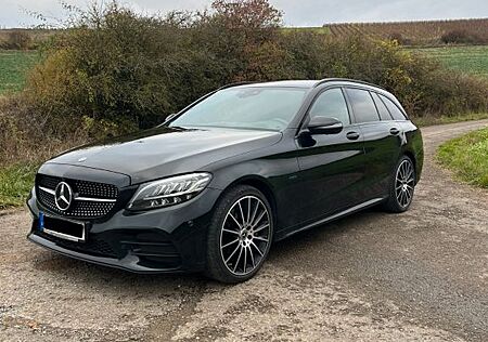 Mercedes-Benz C 300 de T AMG-LineNIGHT+NAV+BURMESTER+360K+LED