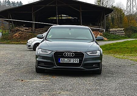 Audi A4 2.0 TFSI S-TRONIC QUATTRO S-LINE TOP!