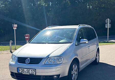 VW Touran Volkswagen 2.0 TDI Highline Highline