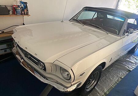 Ford Mustang Cabrio