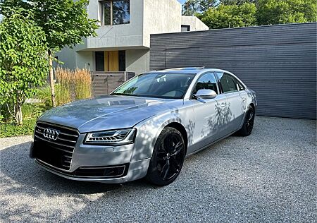 Audi A8 L 4.2 TDI tiptronic quattro -Lang Matrix LUFT