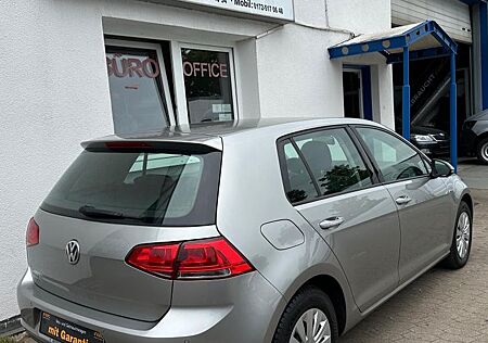 VW Golf Volkswagen VII Lim. Trendline BMT