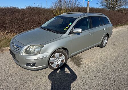 Toyota Avensis Kombi 2.0 D-4D Team