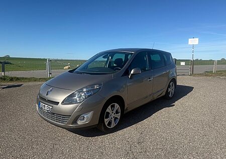 Renault Grand Scenic Luxe 2.0 16V 140 CVT Luxe