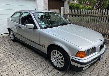 BMW 318ti Compact