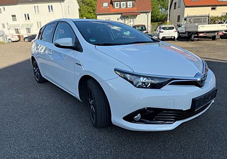 Toyota Auris Hybrid Edition-S+