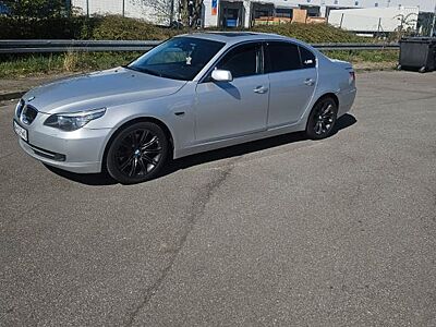 BMW 525i -