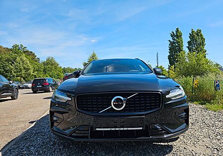 Volvo V60 Kombi Plus Dark