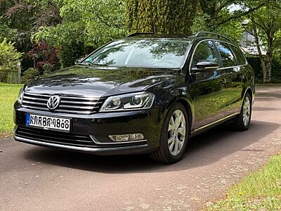 Volkswagen VW Passat Variant 2.0 TDI DSG Bi-Xenon Navi AHK